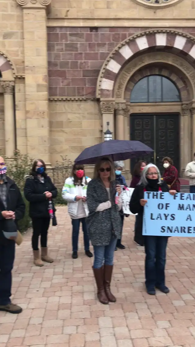 Faithful gather to pray for Santa Fe archbishop to reopen churches