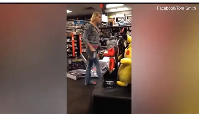 Man claiming to be ‘female’ freaks out after being called ‘sir’