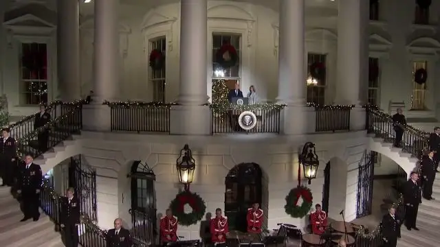 President Trump thanks God for sending His son to redeem the world