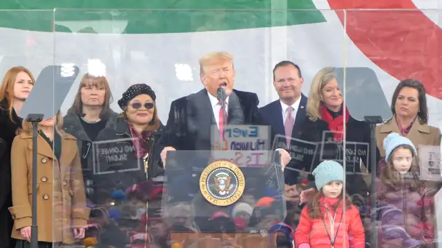 Pro-lifers cheer Trump's historic stand at March for Life - ''awesome,'' ''amazing''