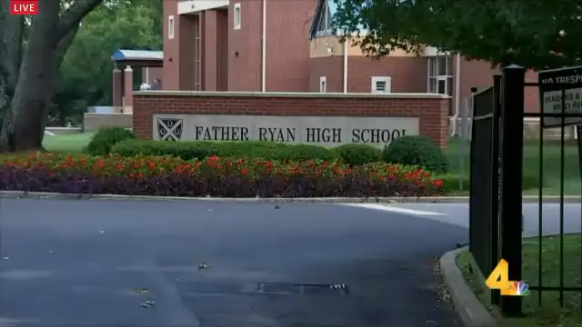 U.S. Mom fights erotic sex-ed in Catholic school–Channel 4 News